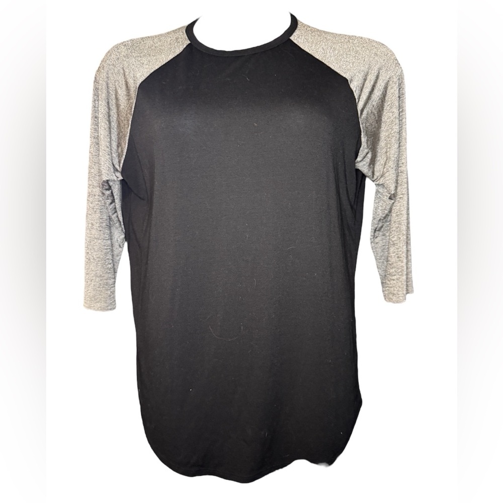 LuLaRoe Black & Gray Raglan 3/4 Sleeve Top Size L